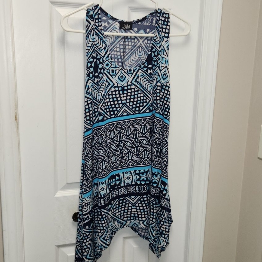 Jostar Geometric Patterned Top - Picture 5 of 8